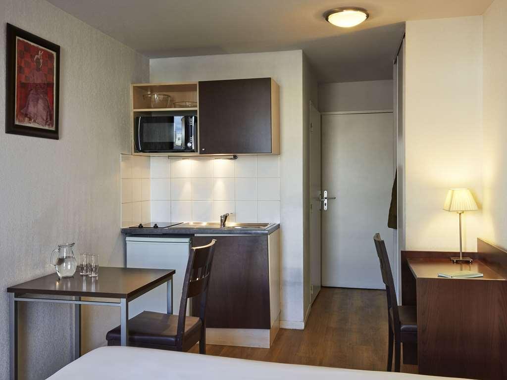 Aparthotel Adagio Access Paris Saint-Denis Pleyel Rum bild